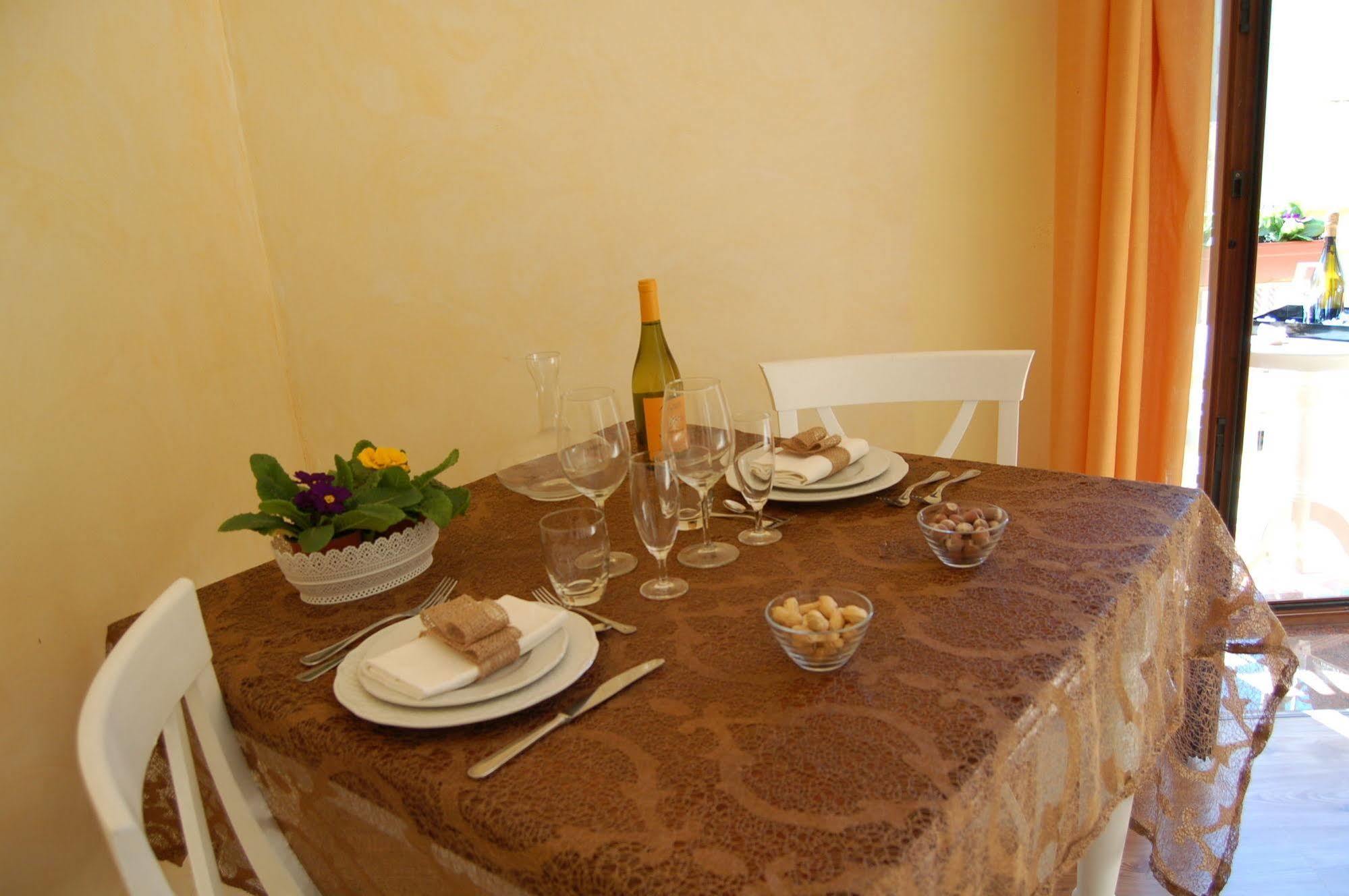 Al Vicoletto Apartment อากริเจนโต ภายนอก รูปภาพ